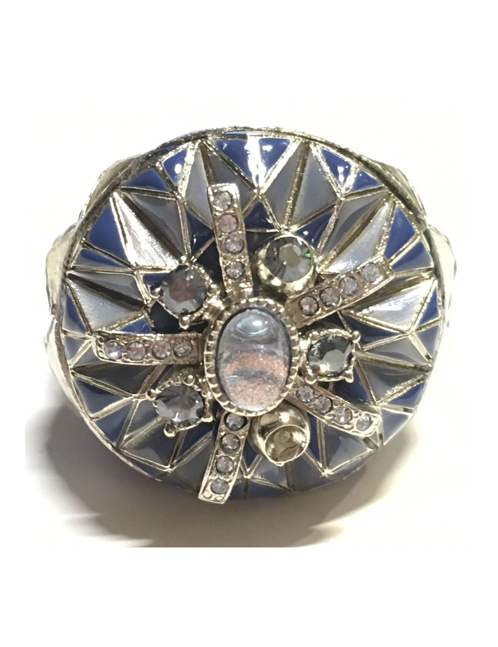 Bague CHANEL haute couture T argentée, strass et pierre transparente en résine pailletée