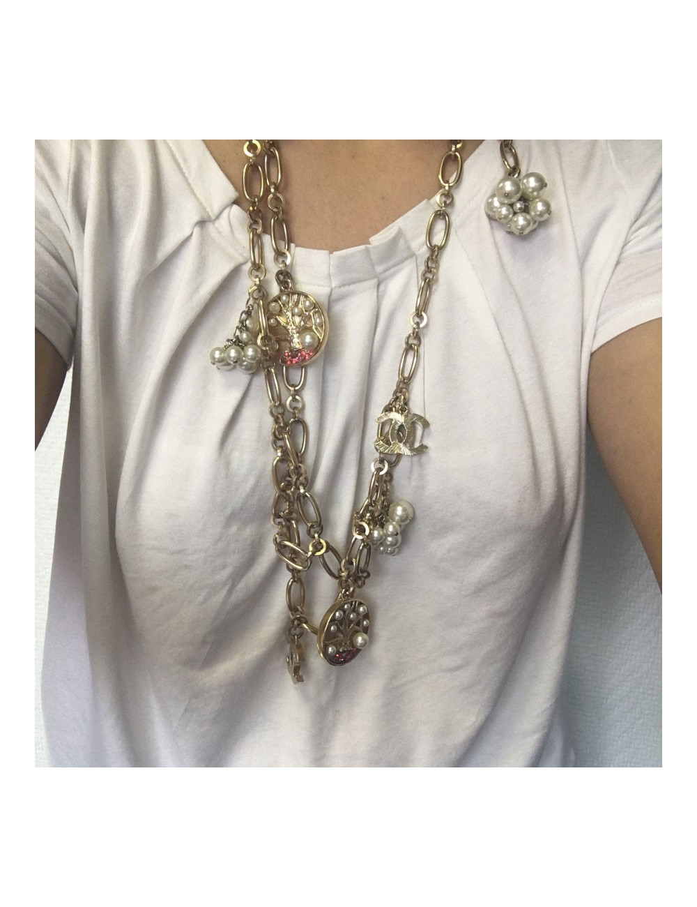 Belt necklace CHANEL golden chain and charms