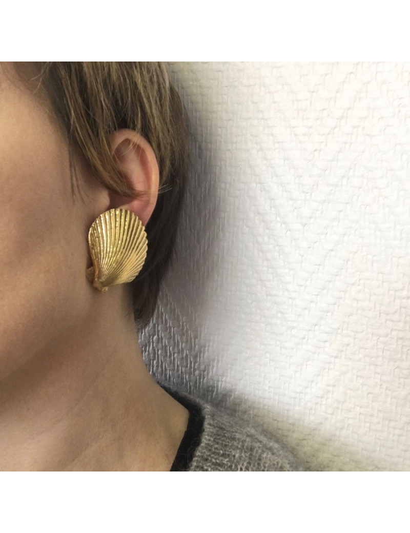 Earrings clips YVES SAINT LAURENT YSL shells