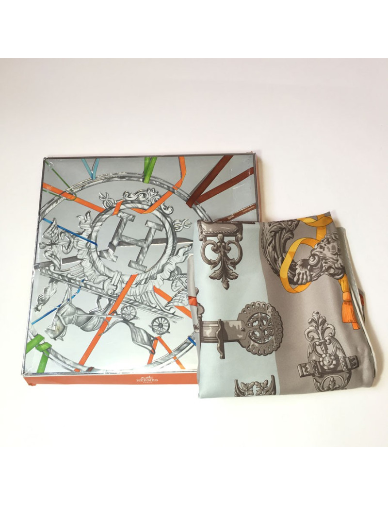 Hermès 'Ferronnerie' small scarf in gray and taupe silk