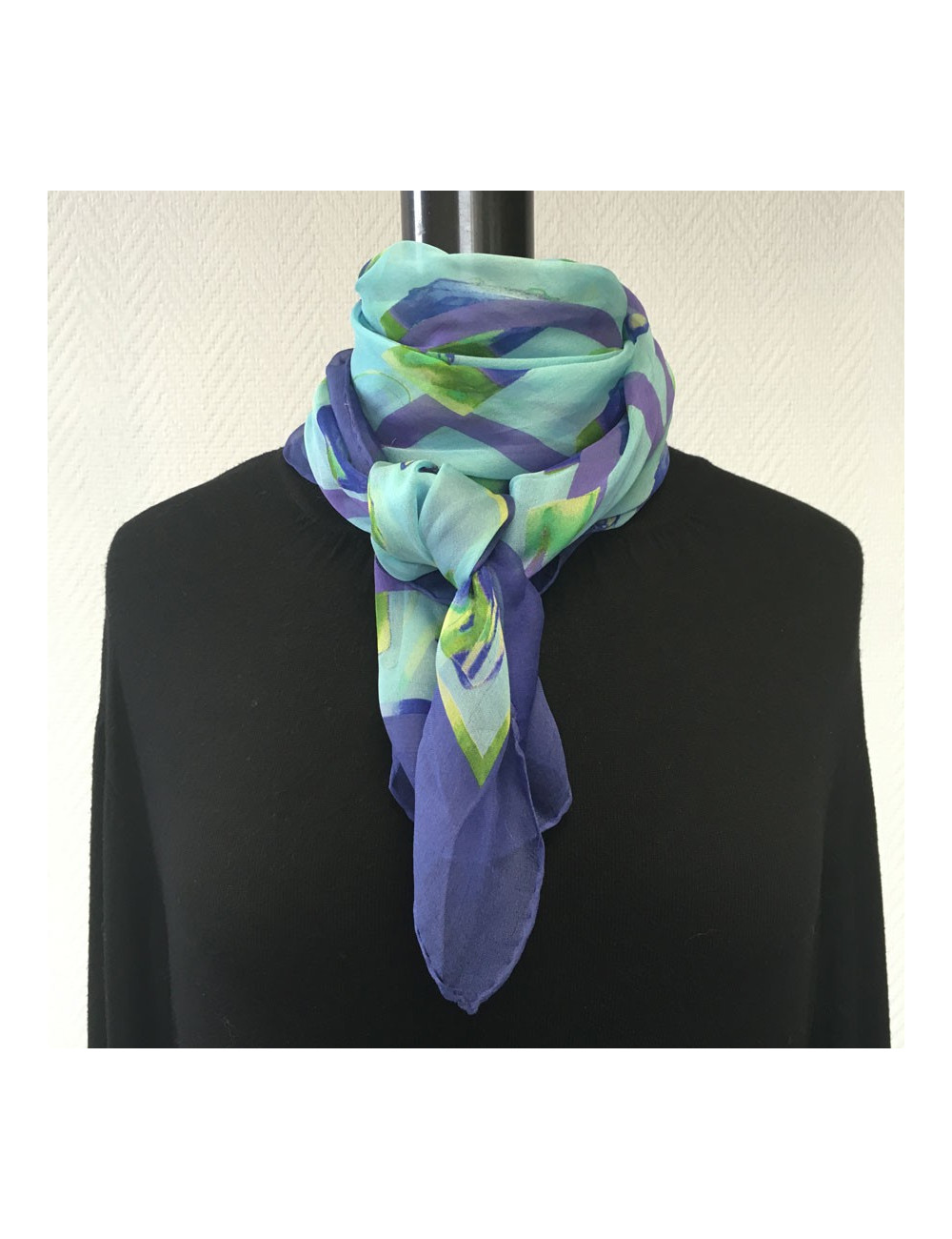 CELINE square in blue silk