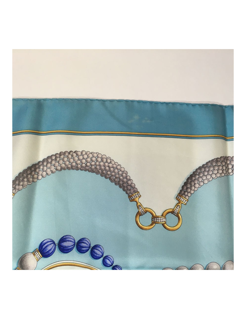 Blue Sky silk "MUST" in CARTIER square