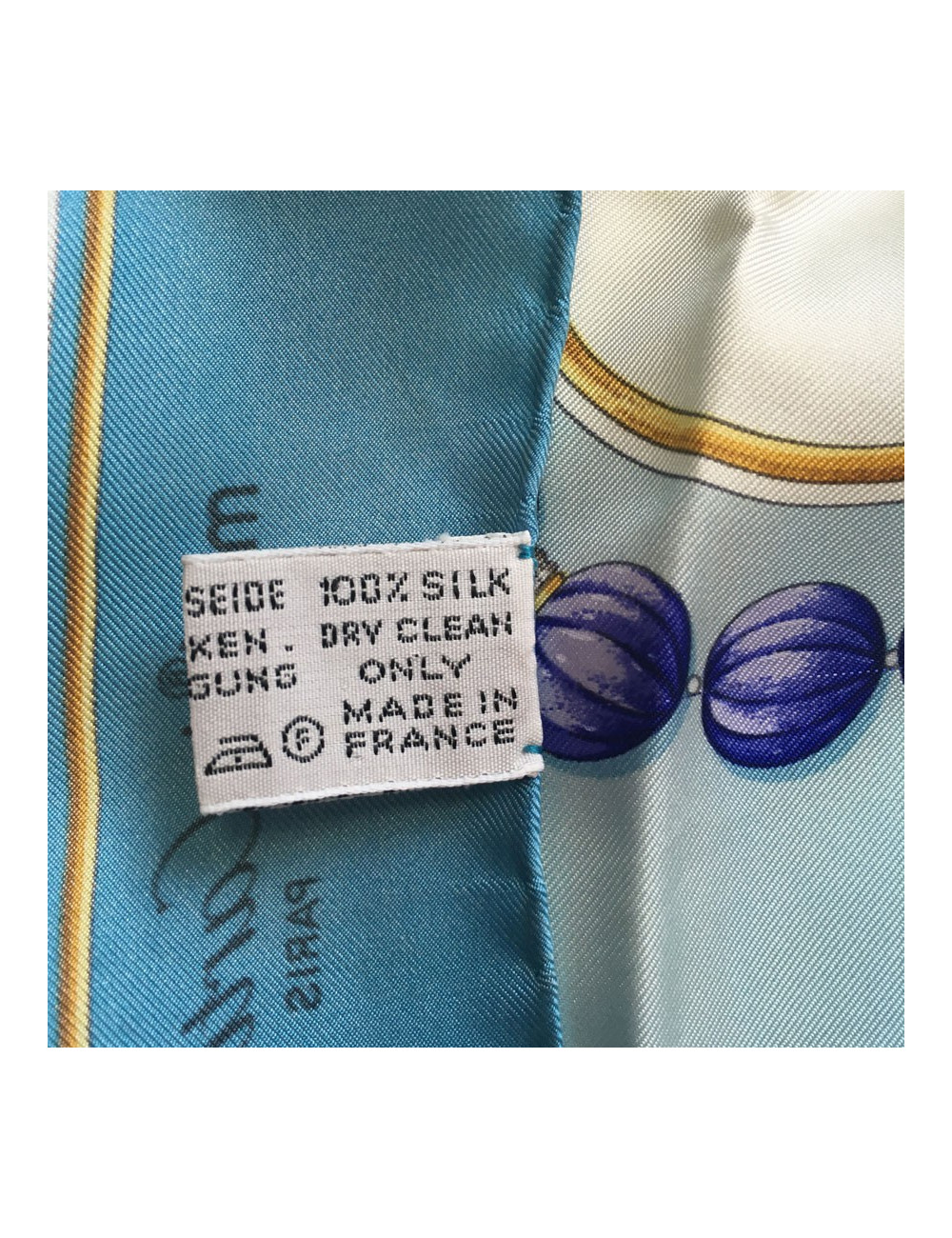 Blue Sky silk "MUST" in CARTIER square