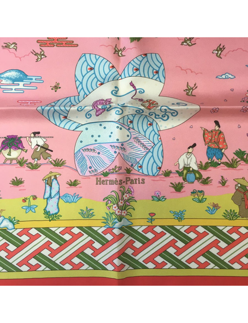 Carré HERMES  "Ballade de Heian" en soie multicolore
