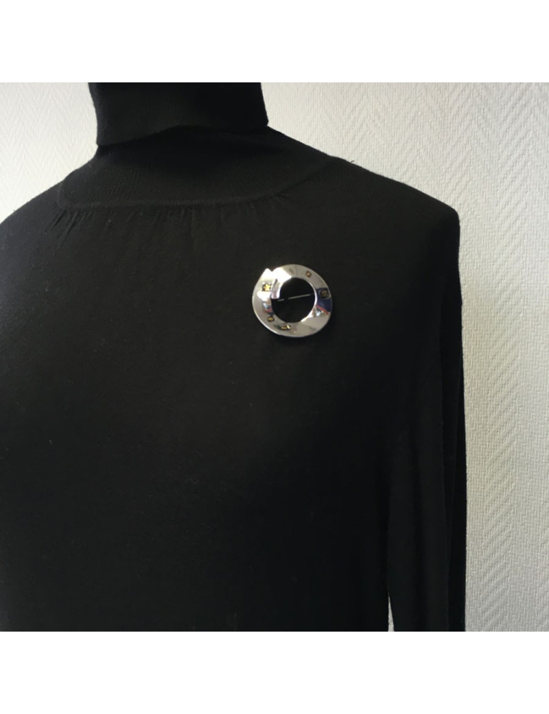 Broche ronde COURREGES 80'