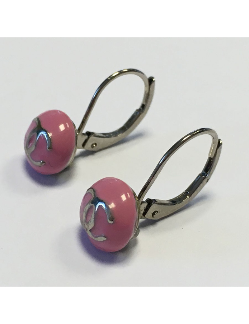 Nails CHANEL CC earrings enameled rose