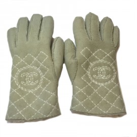 CHANEL gloves Shearling size 6.5