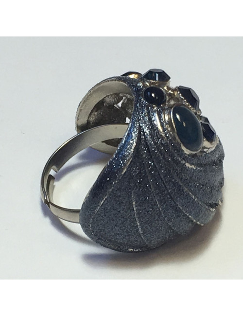 Bague CHANEL haute couture T51 en métal argenté strass et pierres bleues