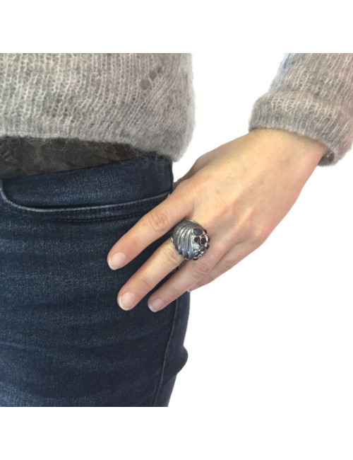 Bague CHANEL haute couture T51 en métal argenté strass et pierres bleues