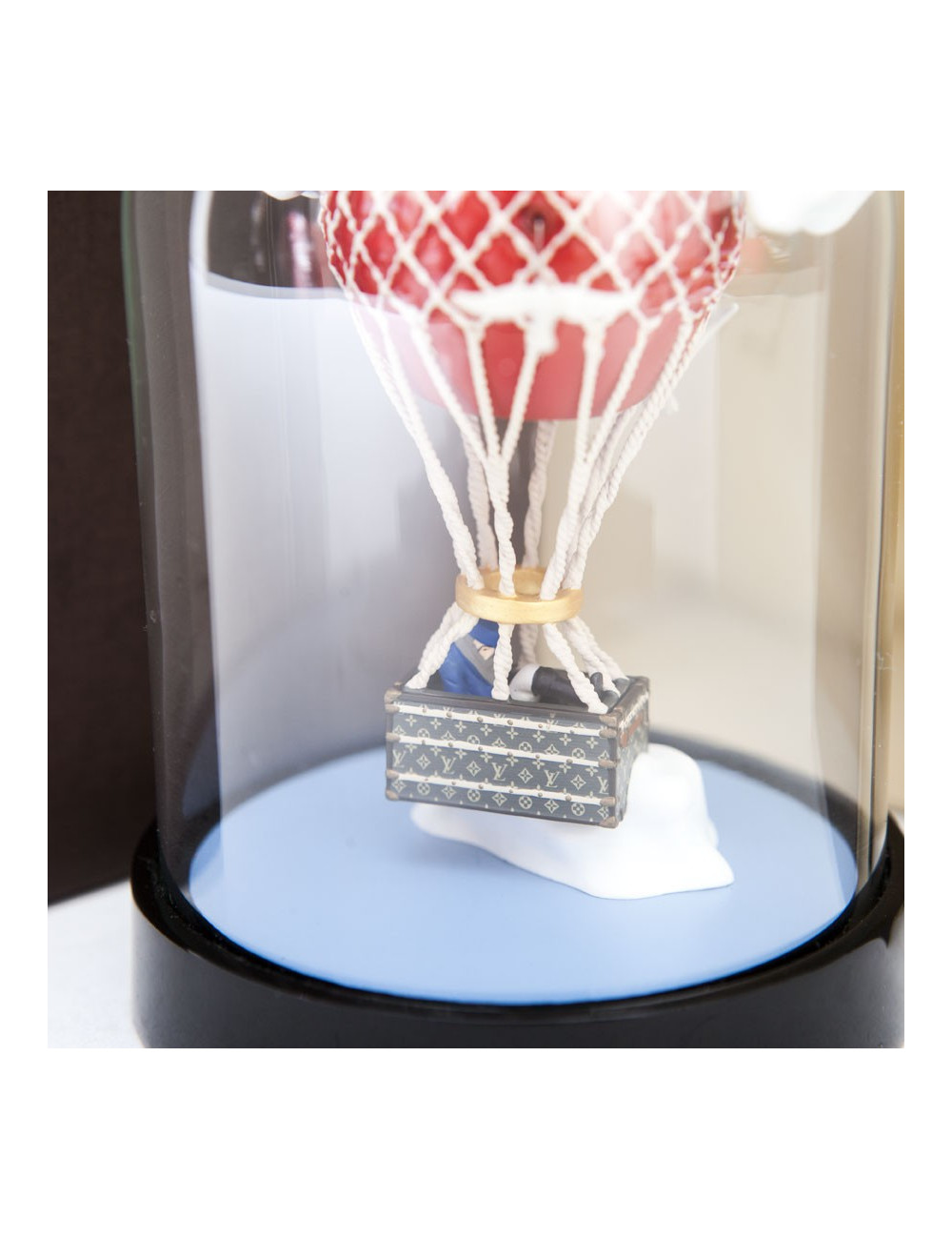 LOUIS VUITTON hot air balloon snow globe