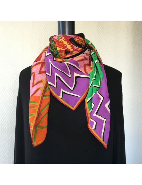 Foulard LOUIS FERAUD en soie vintage