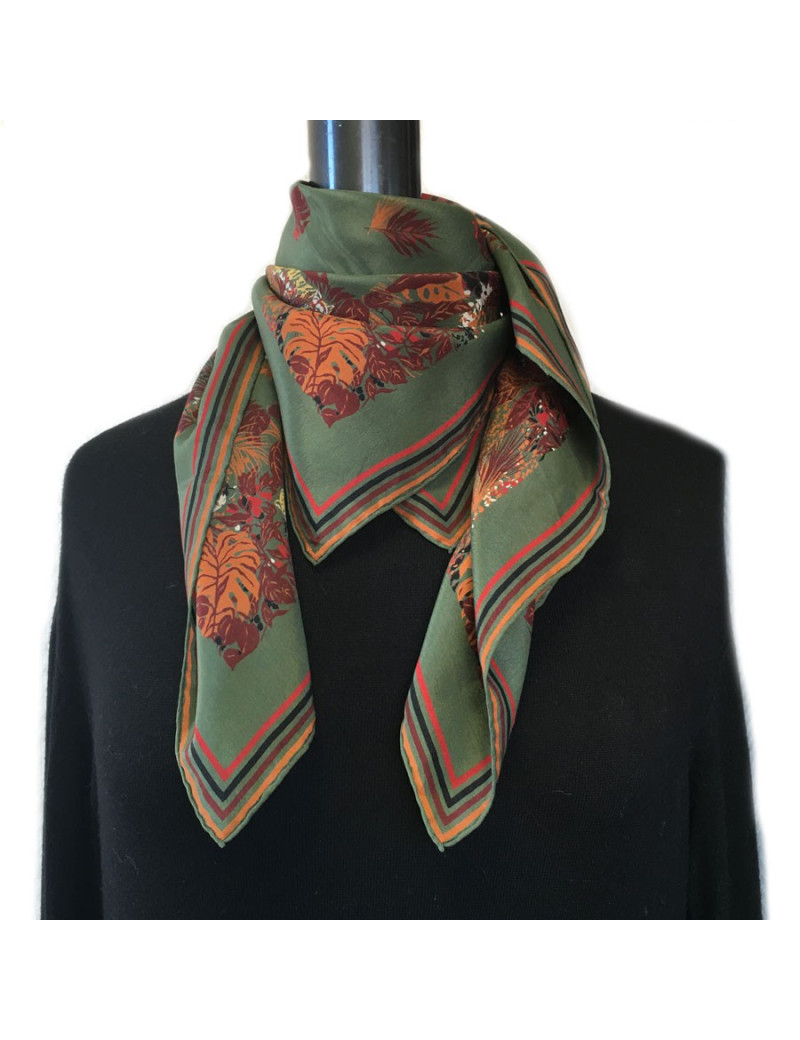 Foulard CHRISTIAN DIOR en soie Vintage