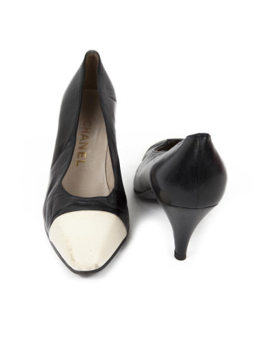 Escarpins CHANEL T 37 cuir bleu marine et écru  2