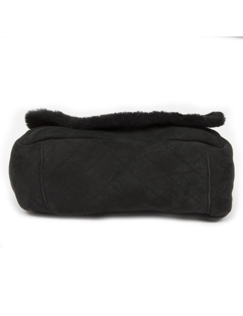 Sac CHANEL peau retournée noire