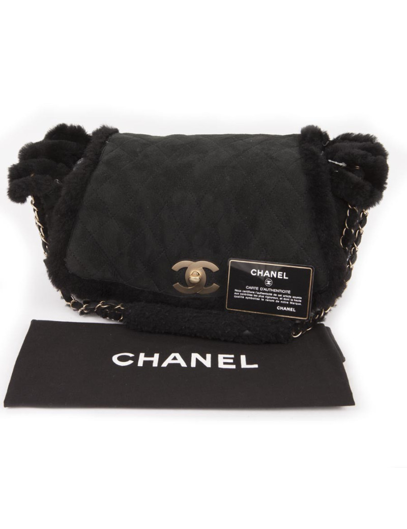 CHANEL black Shearling and golden chain bag 