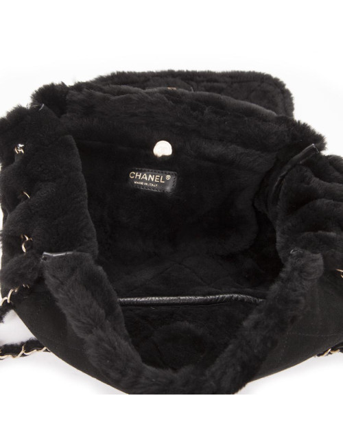 Sac CHANEL peau retournée noire