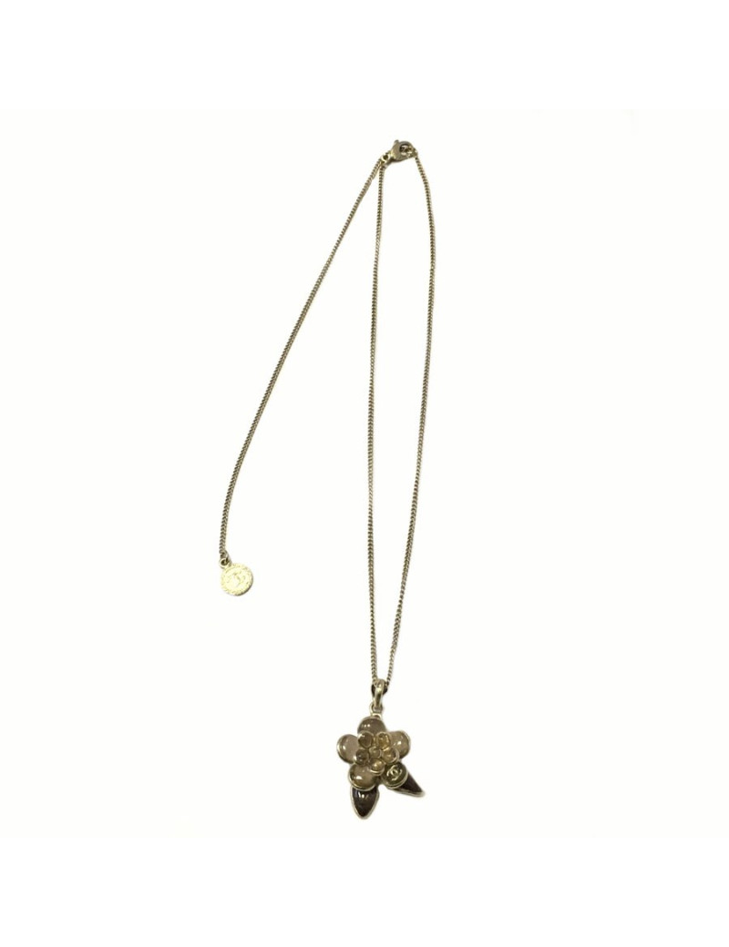 xxx Collier CHANEL camélia en pâte de verre pailleté