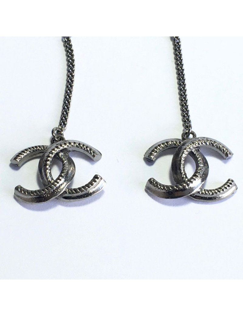 Boucles d'oreille clous pendants