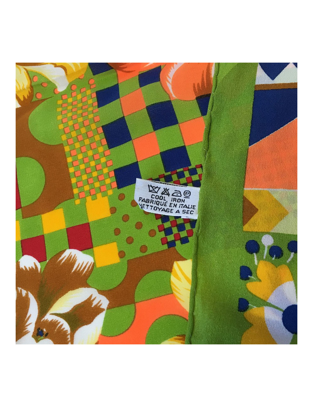 xxx Foulard CHRISTIAN LACROIX soie vintage