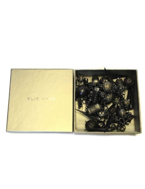 xxx Sautoir ELIE SAAB en métal argenté vieilli