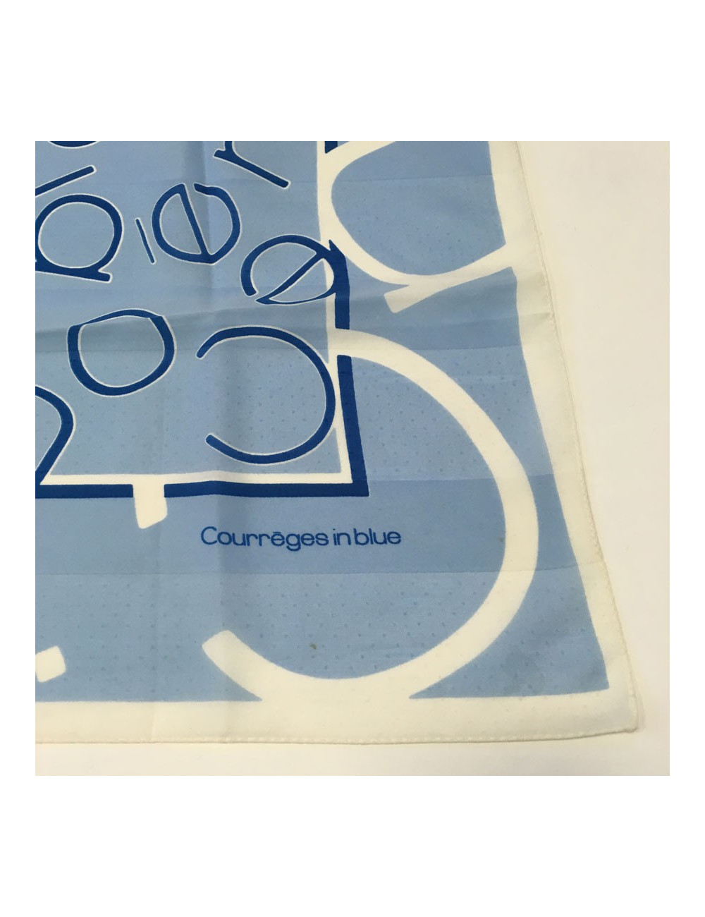 XXX Foulard COURREGES en polyester bleu clair
