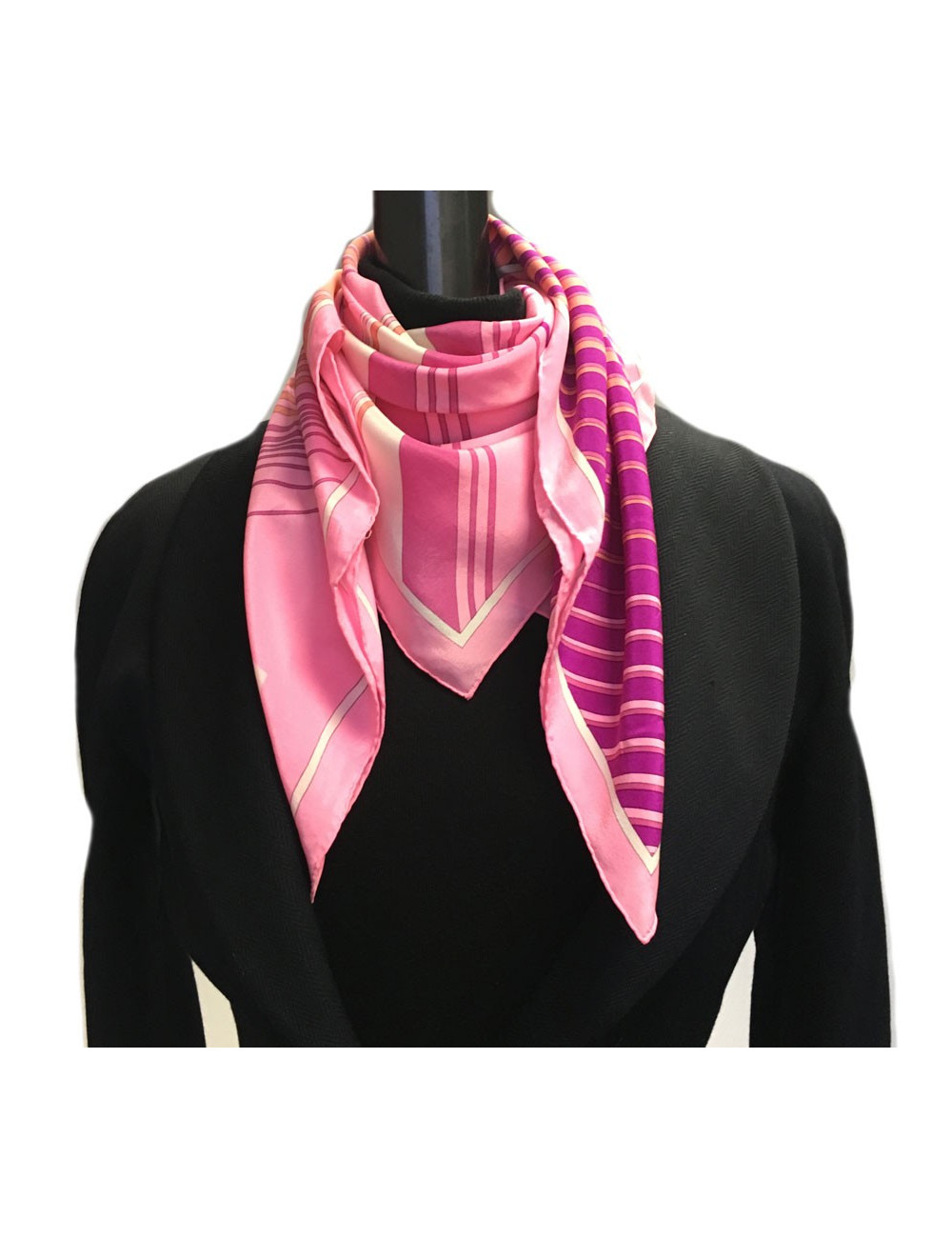 xxx Foulard CHRISTIAN DIOR en soie rose