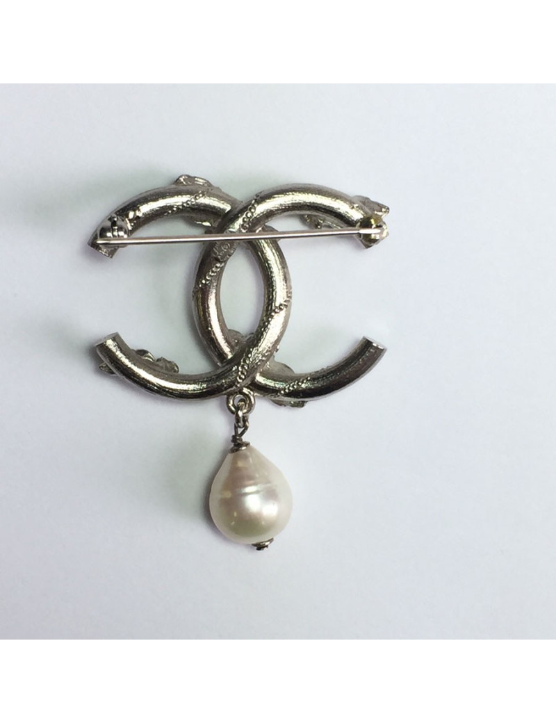 PIN CHANEL in silver, blue enamel, Pearl and rhinestones