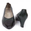 T 39,5 black and green two-tone CHANEL pumps