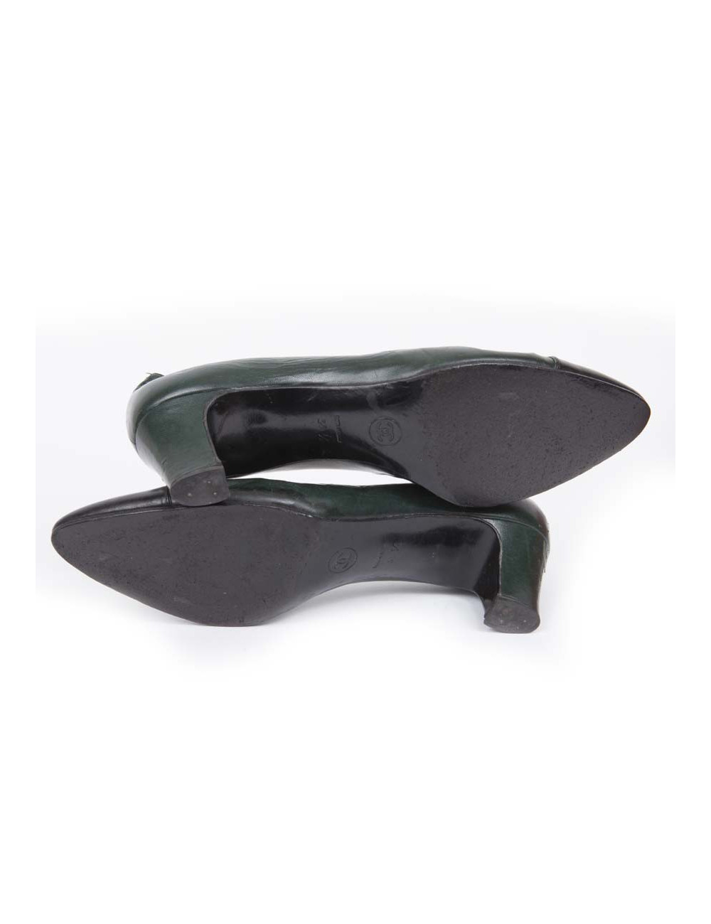 Escarpins CHANEL bicolores T,5