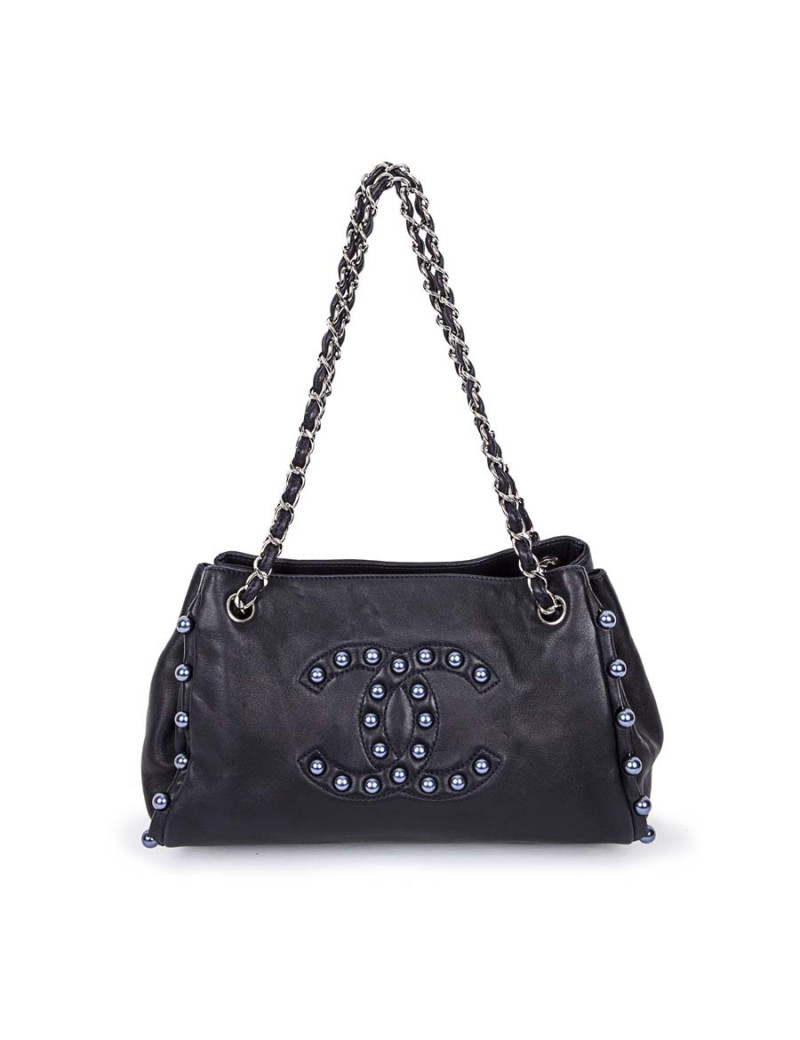 Sac CHANEL cuir lisse bleu marine avec perles