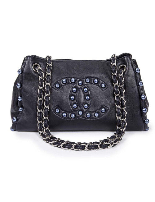 CHANEL leather smooth blue marine with Pearly beads blue electric bag
