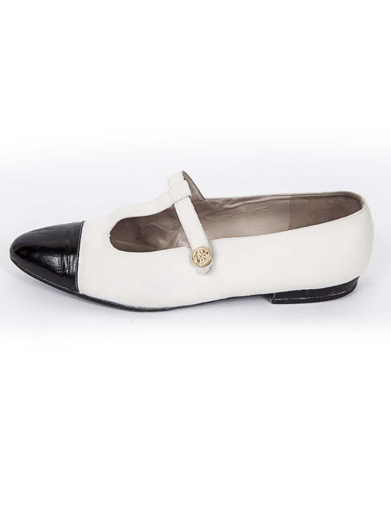 Ballerinas two-tone CHANEL T38