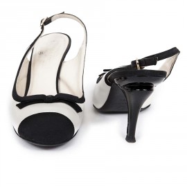 Sandales hautes CHANEL T39,5 cuir bicolore noir et blanc