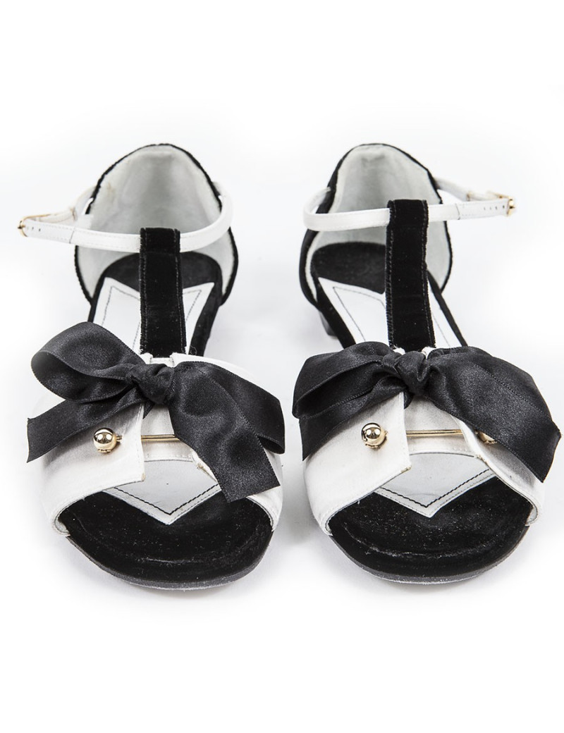 Sandales CHANEL T36 blanches et noires