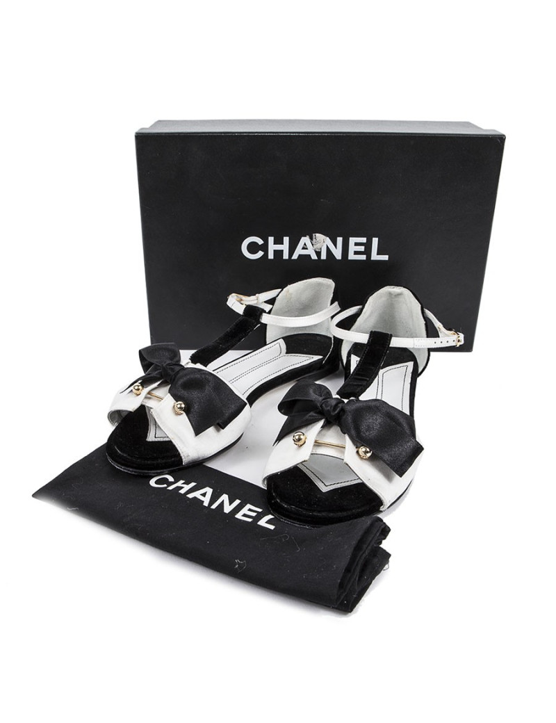 Sandales CHANEL T36 blanches et noires