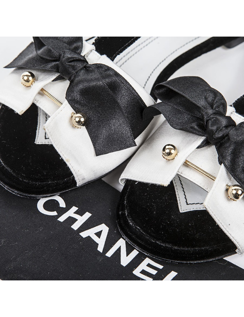Sandales CHANEL T36 blanches et noires