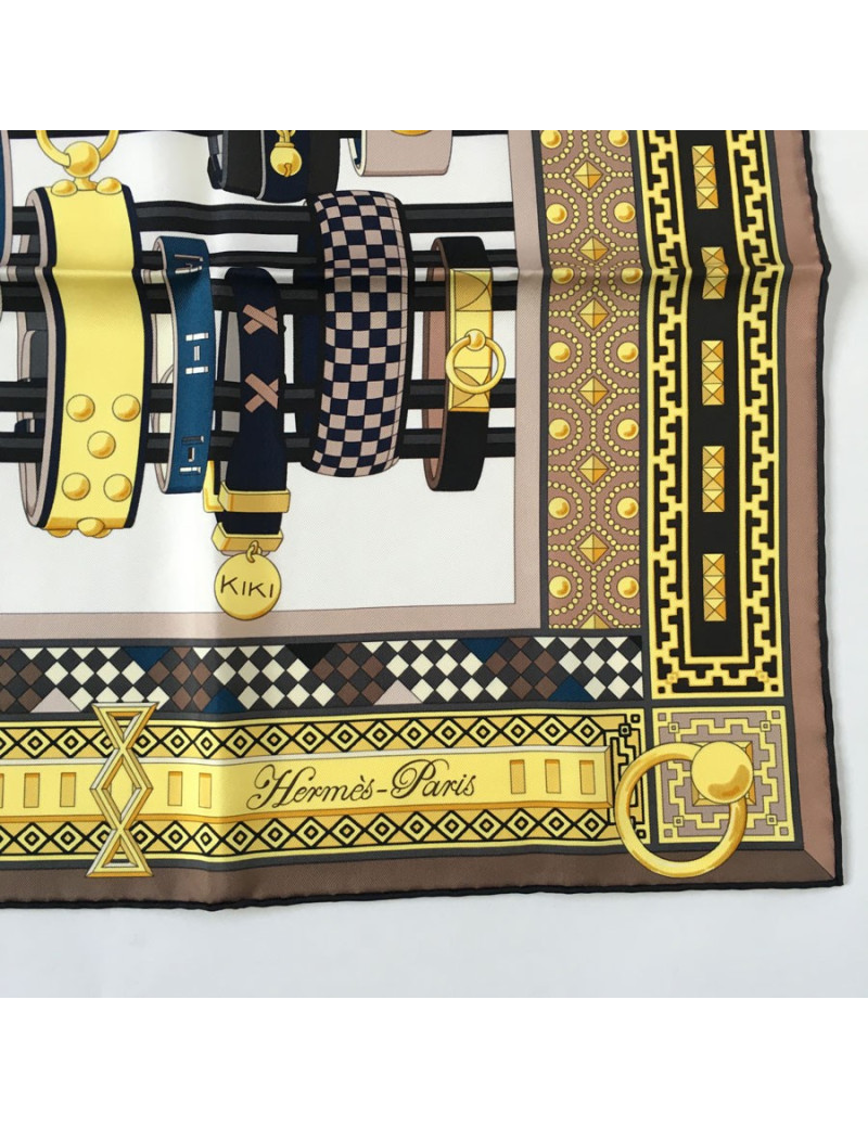 xxx Carré HERMES "Colliers de chiens" en soie jaune