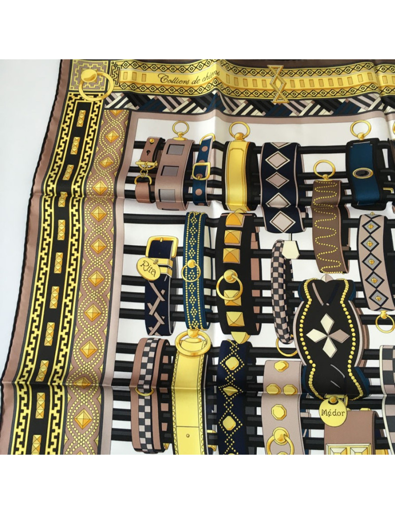 xxx Carré HERMES "Colliers de chiens" en soie jaune
