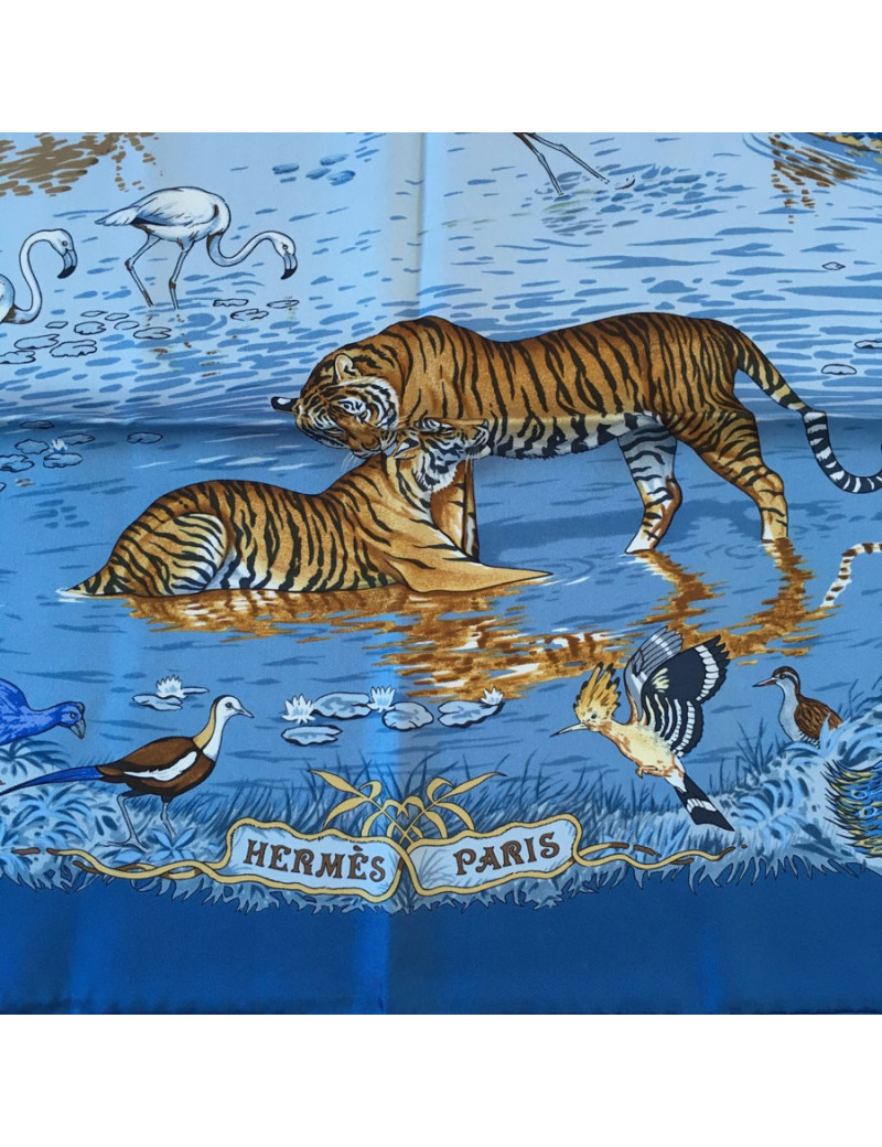 xxx Carré HERMES 'La trève de l'eau' en soie bleue