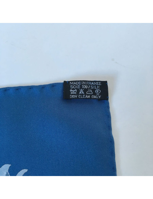 xxx Carré HERMES 'La trève de l'eau' en soie bleue