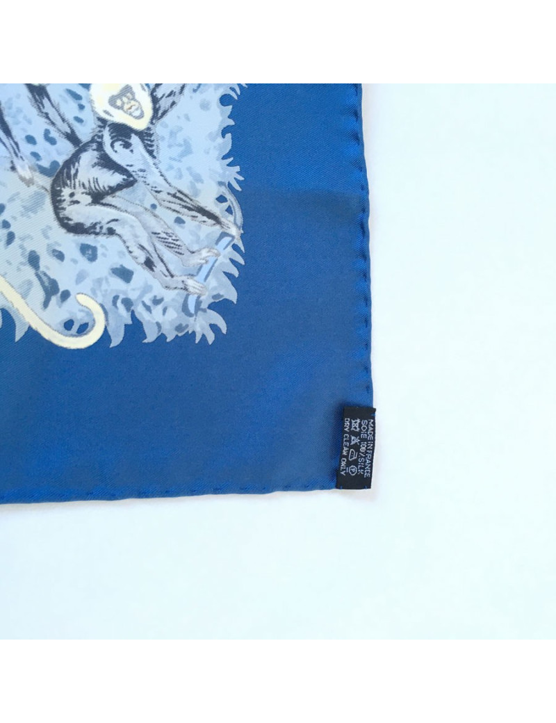 Square HERMES 'Water truce' in blue silk