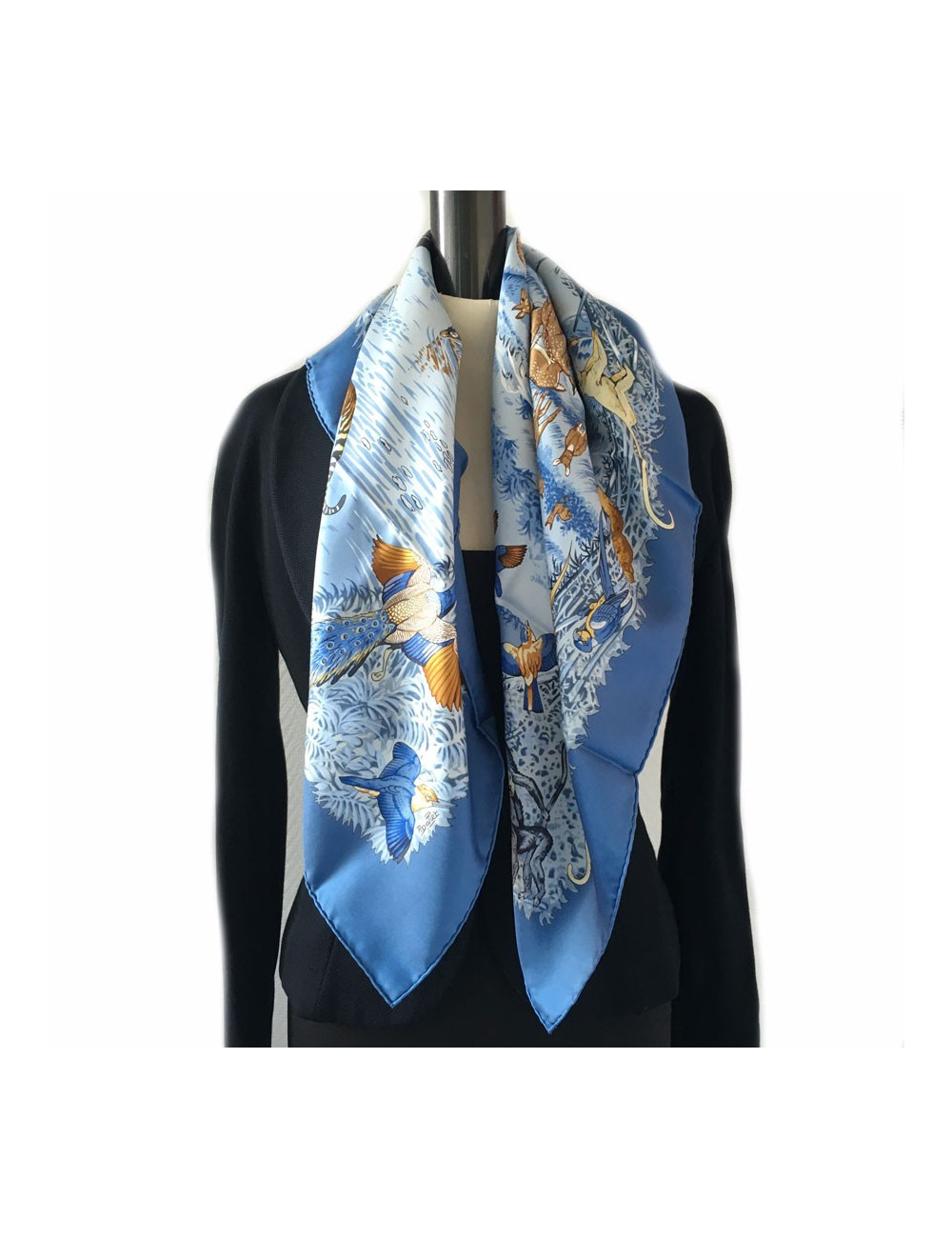 xxx Carré HERMES 'La trève de l'eau' en soie bleue