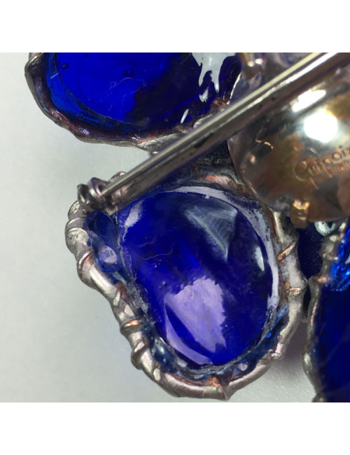 Sapphire glass GRIPOIX brooch