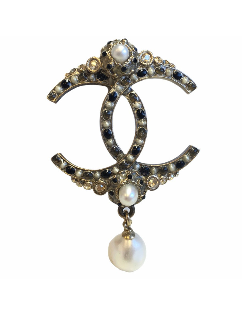 CHANEL CC metal gold, pearly pearls and rhinestone pins