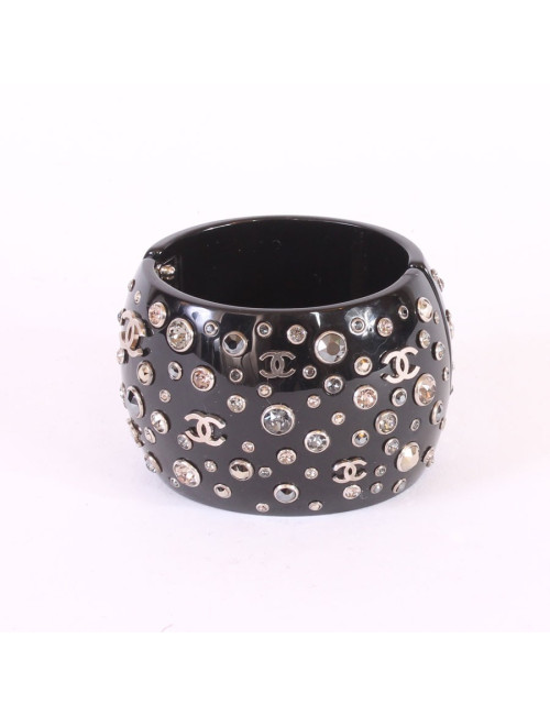Manchette CHANEL en plexi noir