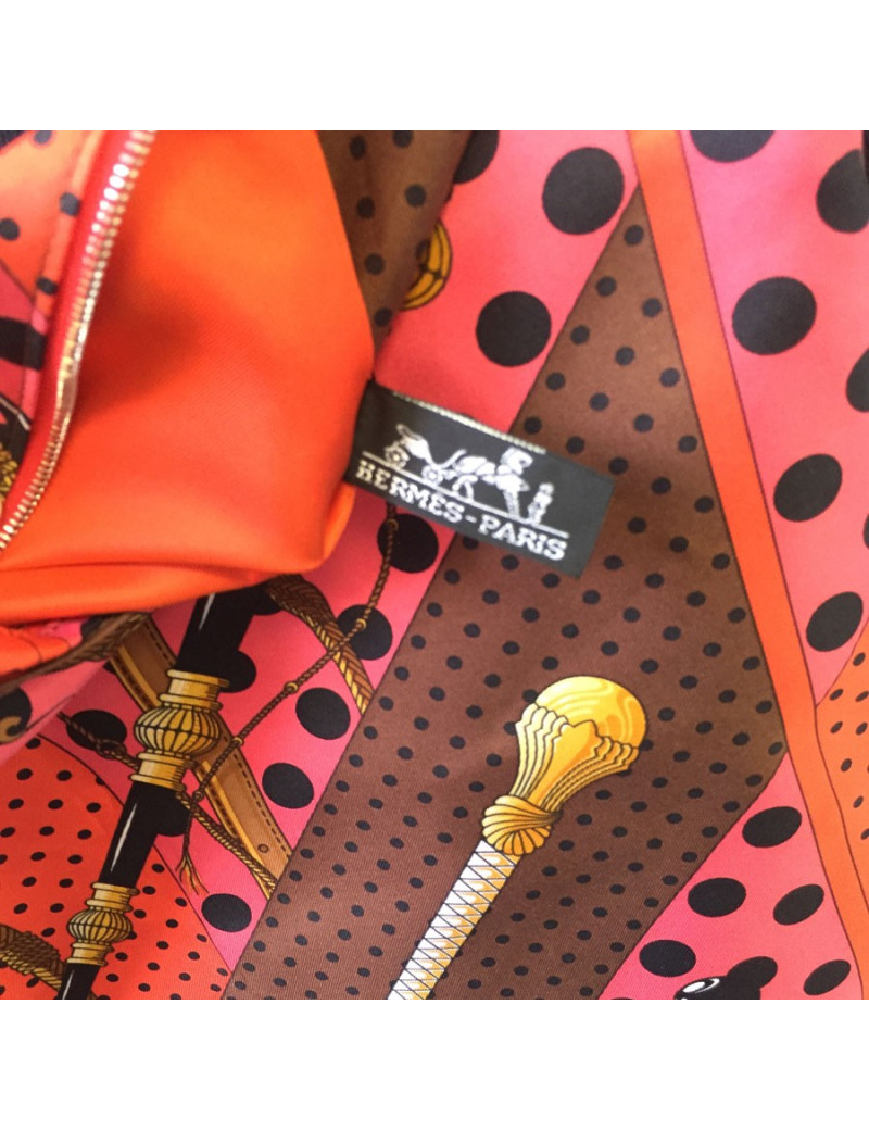 Sac en foulard HERMES "clic clac " en soie multicolore