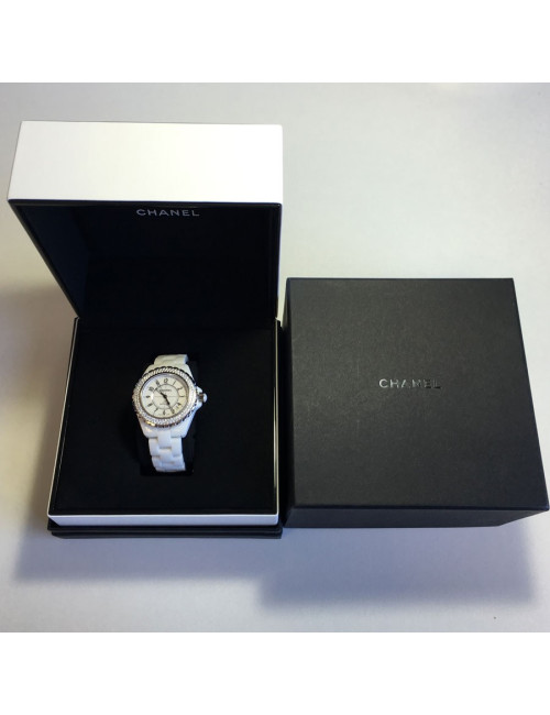 xxx Montre J 12 CHANEL céramique blanche et diamants