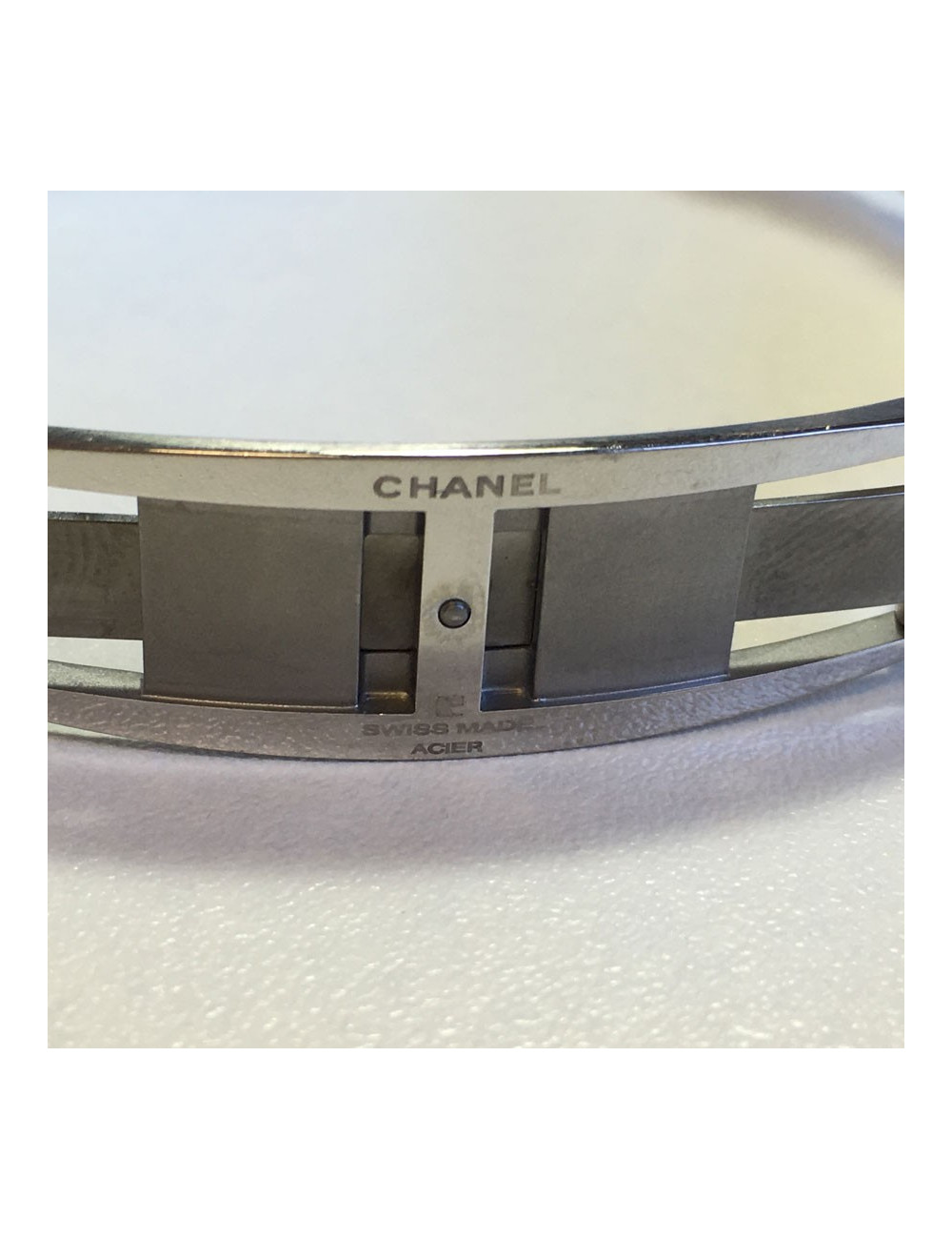 xxx Montre J 12 CHANEL céramique blanche et diamants