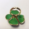 Ring MARGUERITE of VALOIS in green glass paste-4 leaf clover