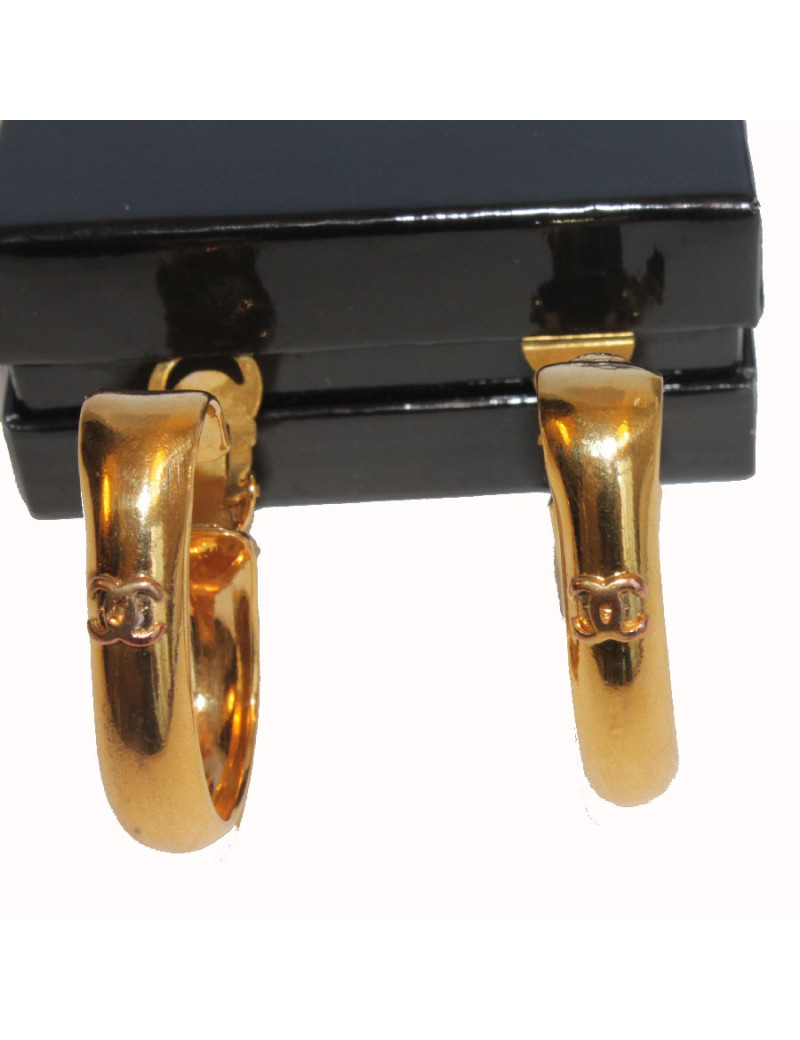 Boucles d'oreille clips CHANEL créoles